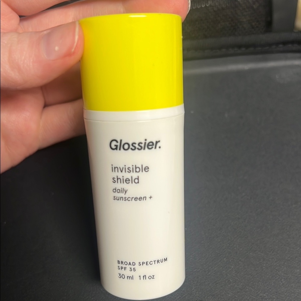 Glossier Invisible Shield Daily Sunscreen 35 SPF discontinued New in Box